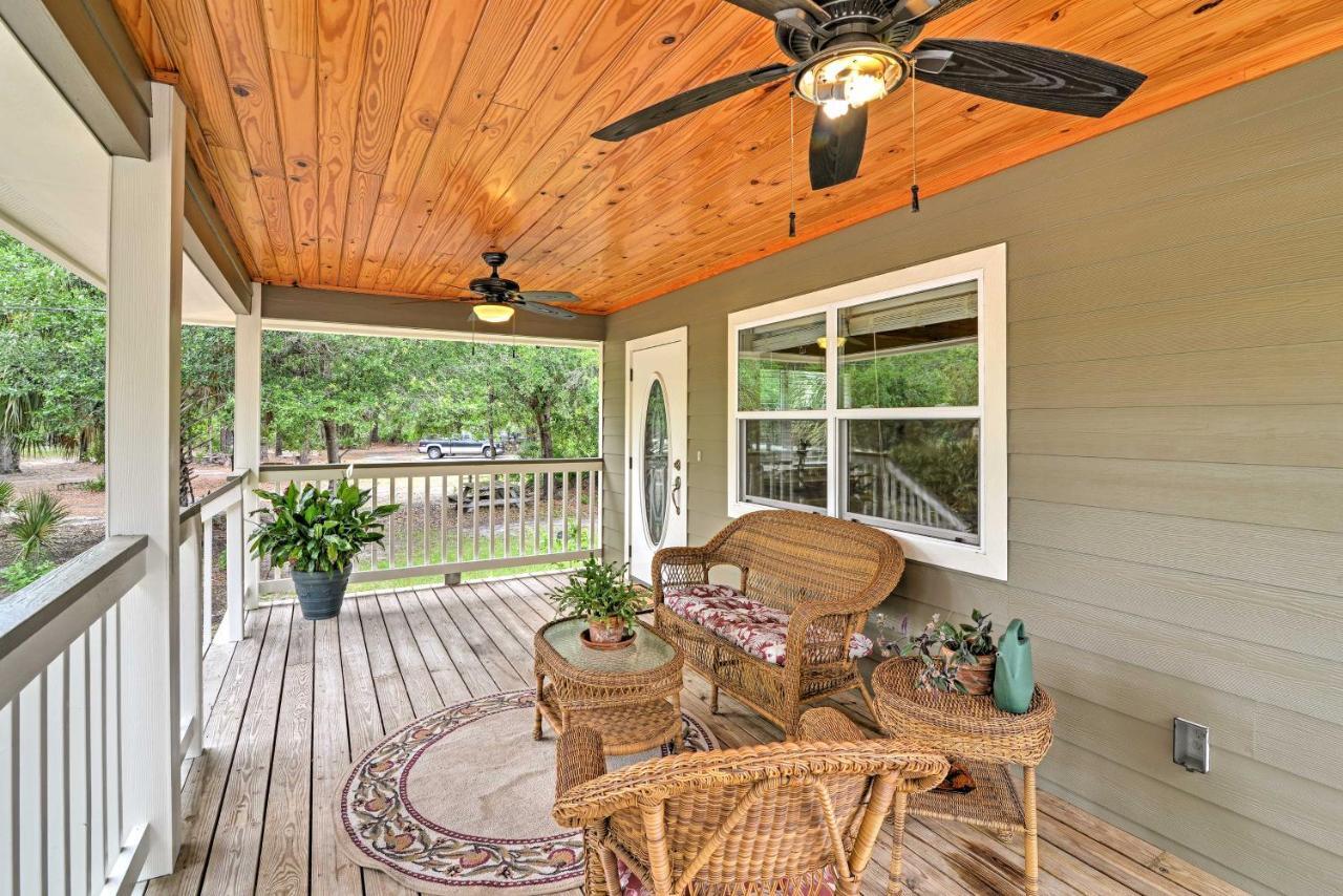 Crystal River Cottage On 1 Acre With Deck And Porch! Yankeetown Extérieur photo