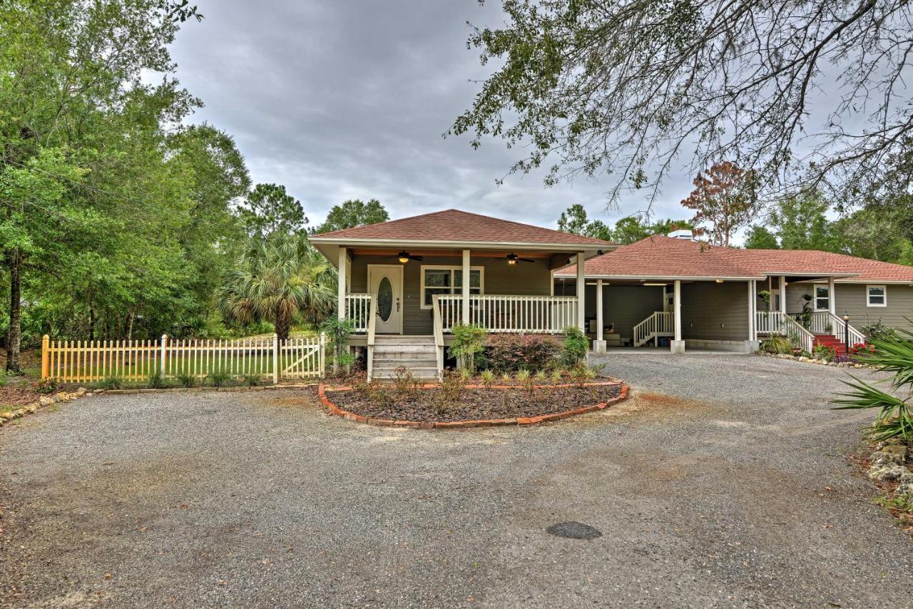 Crystal River Cottage On 1 Acre With Deck And Porch! Yankeetown Extérieur photo
