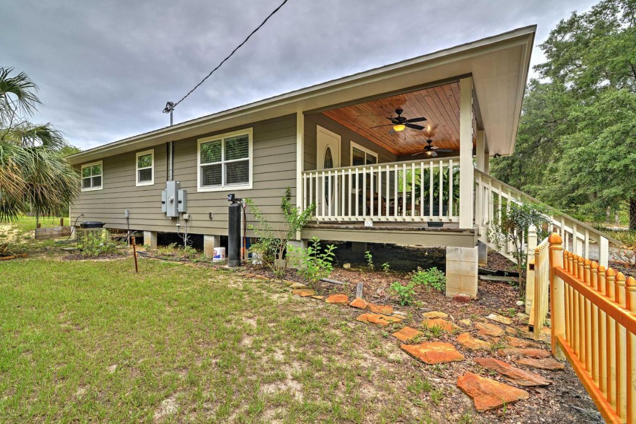 Crystal River Cottage On 1 Acre With Deck And Porch! Yankeetown Extérieur photo