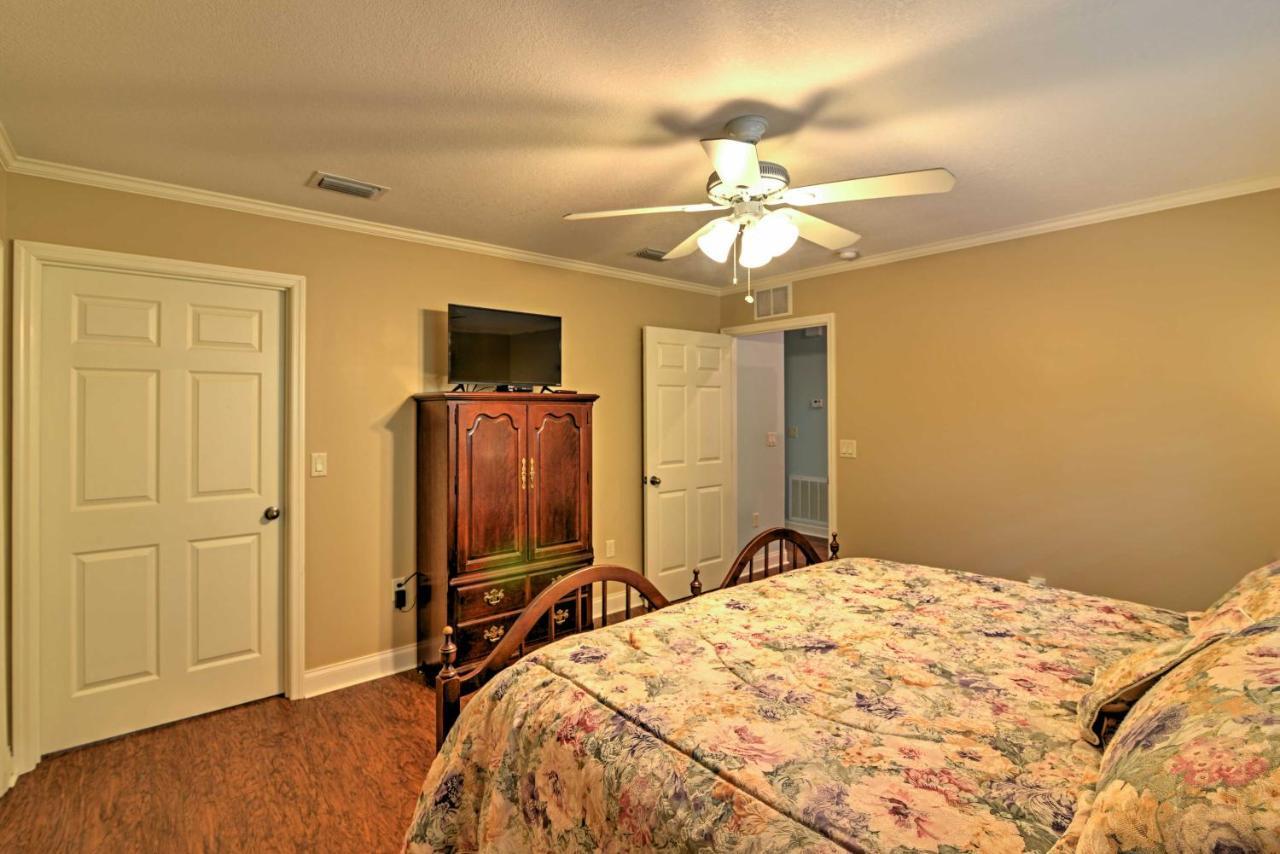 Crystal River Cottage On 1 Acre With Deck And Porch! Yankeetown Extérieur photo