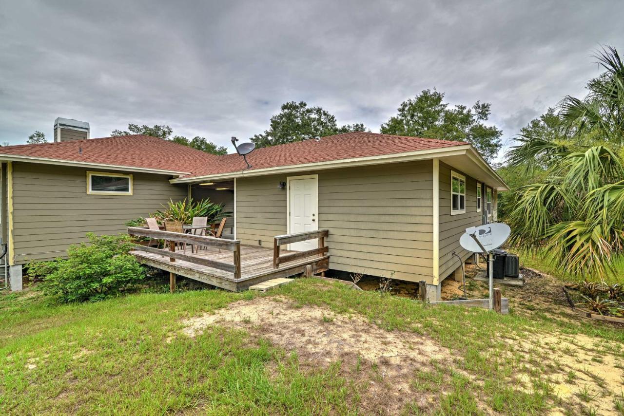 Crystal River Cottage On 1 Acre With Deck And Porch! Yankeetown Extérieur photo